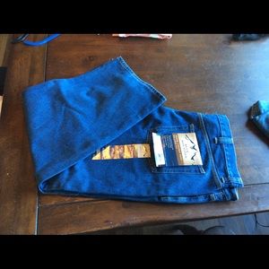 NWT men’s Blue Mountain 40x30 Jeans